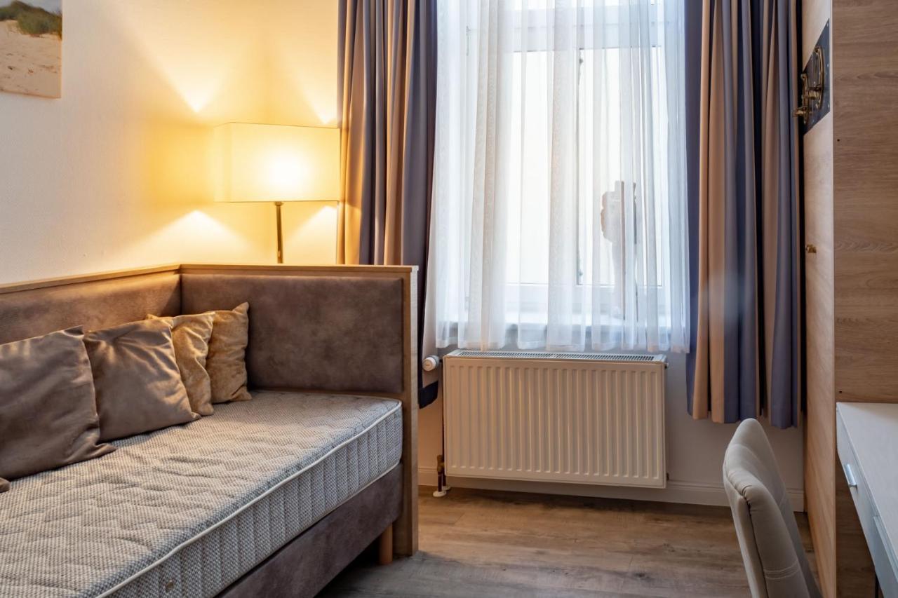 Warnemunde Apartment *